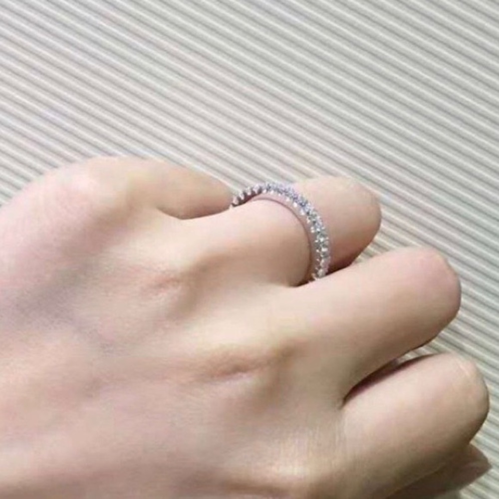 18K WHITE GOLD DIAMOND ETERNITY STACKABLE RING - Picture 4 of 6